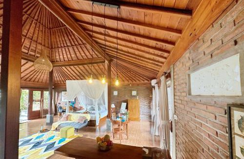 Melayang Apartamento | Lai's Lodges - Quiet Jungle Retreat w River & Jungle Views, 4Km to Central Ubud