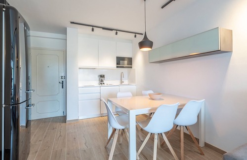 L'Escala Apartamento | Laia: Apartamento con vista al mar, a 50m de la playa