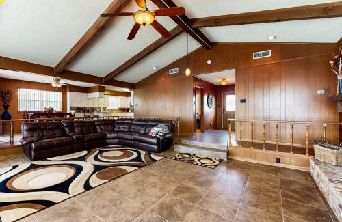 Kemp Casa | Laid-Back Lake House