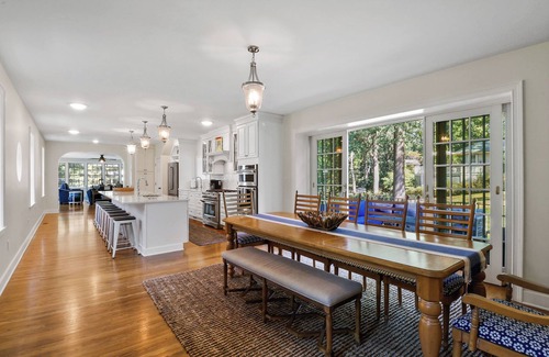 Long Beach Casa | Laid Back Luxury Highly Coveted LongBeach 1/2 Block to Beach 6BR 6 Ensuite Bath