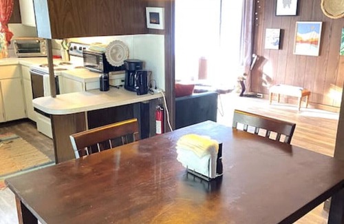 Hilo Apartamento | Laidback Island Living Close to Beach & Shopping