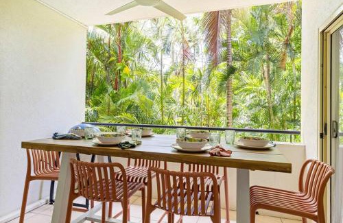 Port Douglas Apartamento | Laidback Resort Living at Central Plaza Poolside