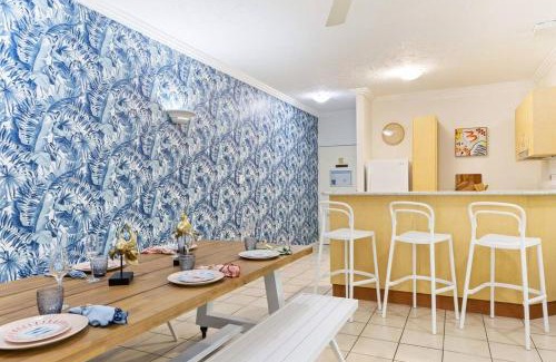 Port Douglas Apartamento | Laidback Resort Living at Central Plaza Poolside