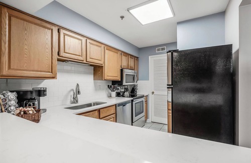 Rutledge Hill Condominio | Conveniente City Loft - ¡Capacidad para 8 personas! 4 cómodas reinas!
