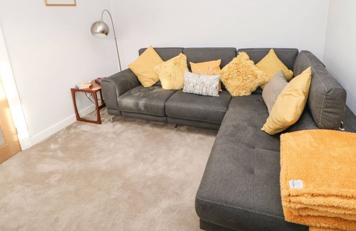 Seaham Casa | LAIRA, family friendly, with a garden in Seaham