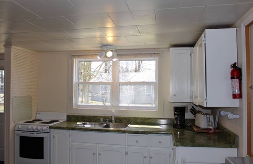 Southampton Cabaña | Laird Hideaways Unit 1 - Centrally located on a quiet laneway in Southampton