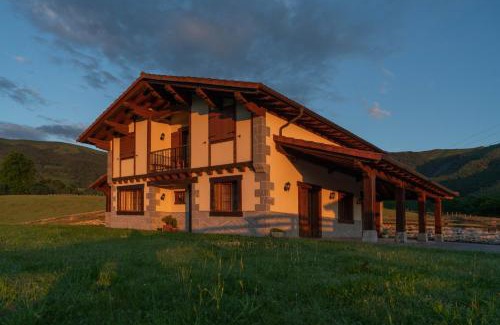 Arantza Chalet De Esquí | LAIZARRONDO