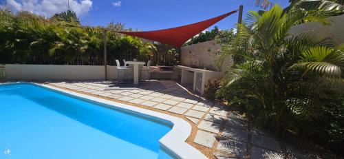 Tamarin Apartamento | LAKAZ DEL SOL - Modern and elegant apartments with luxurious garden, pool and barbecue area - Tourism Permit Certified