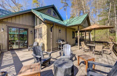 Lake Toxaway Casa | Lake Access and On-Site Creek Lake Toxaway Home!