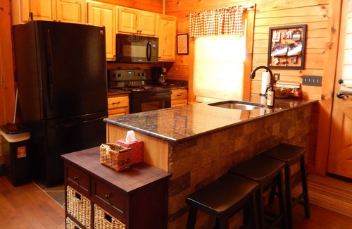 Sevierville Cabina | Lake Access "Discounted"