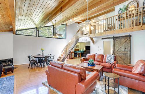 Pineola Casa | Lake and Pool Access Spacious Home in Newland