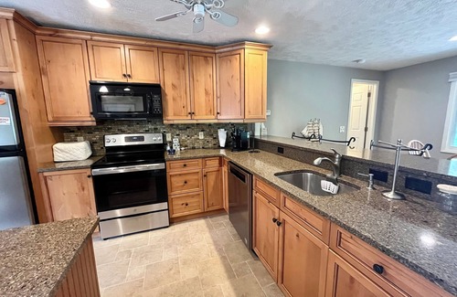 Lake Ann Casa | Lake Ann Lakehouse