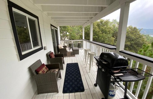 Lake Arrowhead Apartamento | Lake Arrowhead Lakeview Cozy Cottage