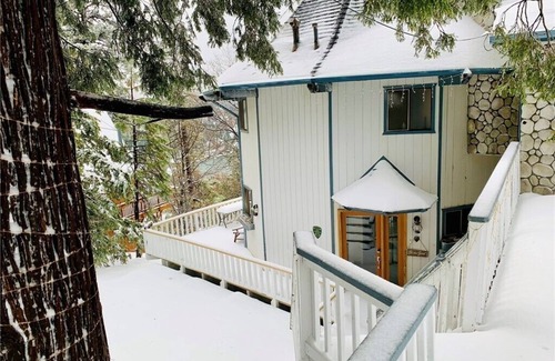 Lake Arrowhead Casa | Lake Arrowhead's Best Panoramic Lake View Estate!