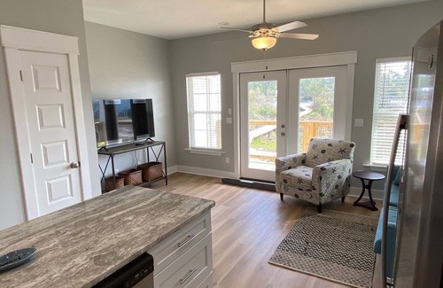 Carrabelle Casa | LAKE, BEACH, MARINA, FISHING, NATURE HIKING, THIS HOME HAS IT ALL!