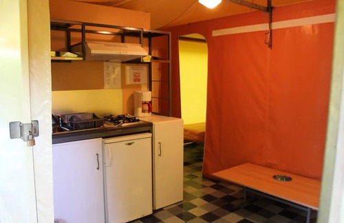 Naucelle Casa | Lake Bonnefon campsite *** - STANDARD furnished toiled bungalow 25 m2 (2 bedrooms) with sanitary facilities 6 people