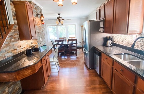 Wyoming Casa | Lake cabin with stunning lake views, nature, wildlife and hot tub