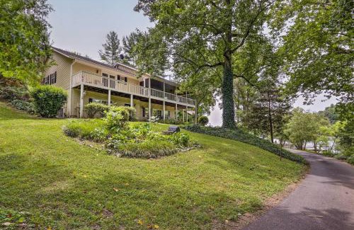 Hayesville Casa | Lake Chatuge Retreat with Dock and Mtn Views!