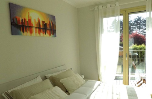 Albate Apartamento | Apartamento con vistas panorámicas al lago de Como con aparcamiento privado gratuito
