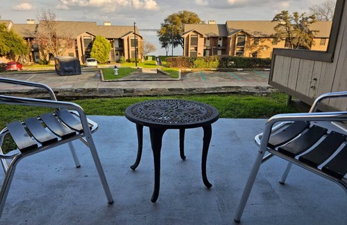 Garland Condominio | Lake condo , Cozy and modern 1 bedroom 1 bath.