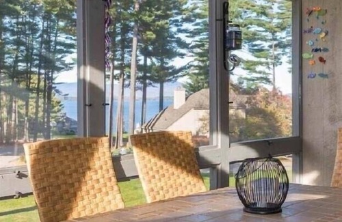 Gilford Condominio | Lake Condo