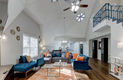 Montgomery Casa | Lake Conroe Dome Home