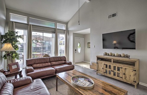 April Sound Casa | Lake Conroe Retreat Near Boardwalk and Dining!