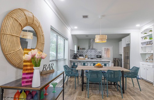 Willis Casa | Lake Conroe Sunset House- 3 bed 3.5 bath