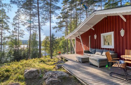 Asenhoga Cabina | Lake cottage near Isaberg