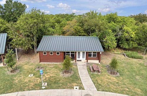 Frisco Casa | Lake Escape - 14 Person Bunkhouse