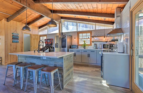 Locust Lake Village Cabina | Lake Escape In the Poconos
