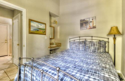 Dollar Point Casa | Lake Forest Villa Patio w BBQ