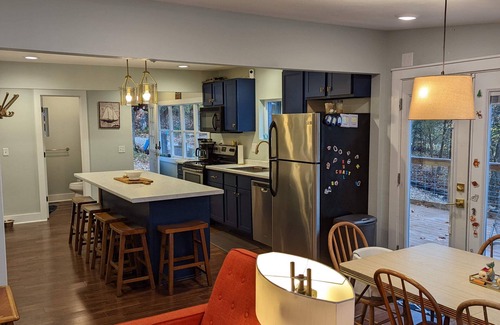 Eagle Rock Casa | Cabina frente al lago con Bunkhouse