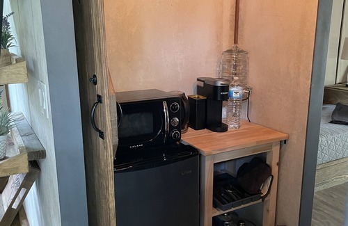 Camp Swift Alquiler De RV | Lake Front Glamping Near Austin-Bathroom In Unit