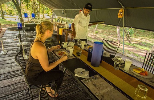 Balangoda Chalet De Esquí | Lake Front Glamping Suite with a Bush Bathtub