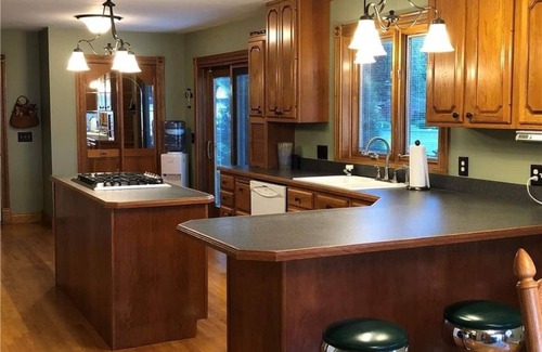 Brewerton Casa | Lake front house with Pool and hot tub and game room