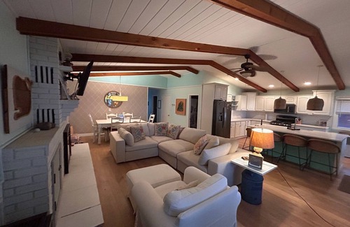 Detroit Lakes Cabina | Lake front Lake Melissa Cabin with huge sand beach!