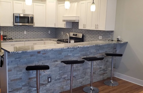 Anchorville Casa | Lake front luxury new house located across from famous Cabana Blues Resort