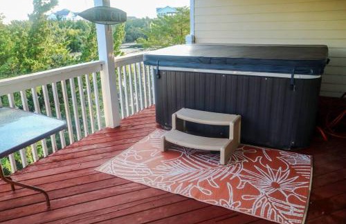 Avon Casa | Lake Front Modern Beach House-Hatteras Island