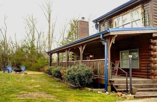 Seymour Cabina | Lake Front * Pool Table * Hot Tub
