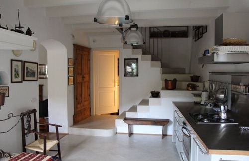 Torbole sul Garda Casa | Lago de Garda: villa idílica en un tranquilo pueblo con olivos y palmeras