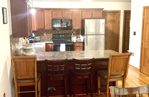 Lake Harmony Estates Chalet De Esquí | 5bed 3bath Chalet w/ hot tub,pool table,ping pong table,fire pit,pet friendly
