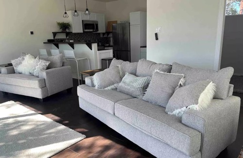 Canyon Lake Casa | Lake Haus Early Spring Rates