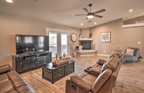 Lake Havasu City Casa | Lake Havasu Home with Private Pool, Patio and Grill!