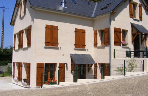 Beaumont-Pied-de-Boeuf Apartamento | Lake House France