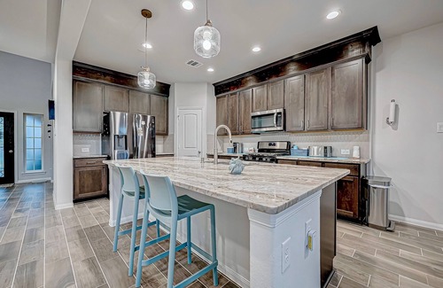 Katy Casa | Lake house for family vacation !!