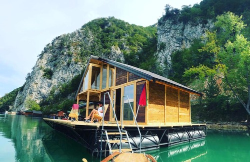 Bajina Basta Casa | Lake House Perucac