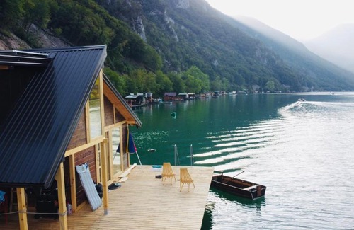 Bajina Basta Casa | Lake House Perucac