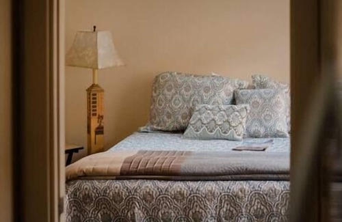 Apache Shores Villa | Hill Country Retreat