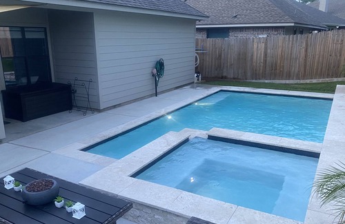 Seven Coves Casa | Lake House with pool and 1 mile from lake marina